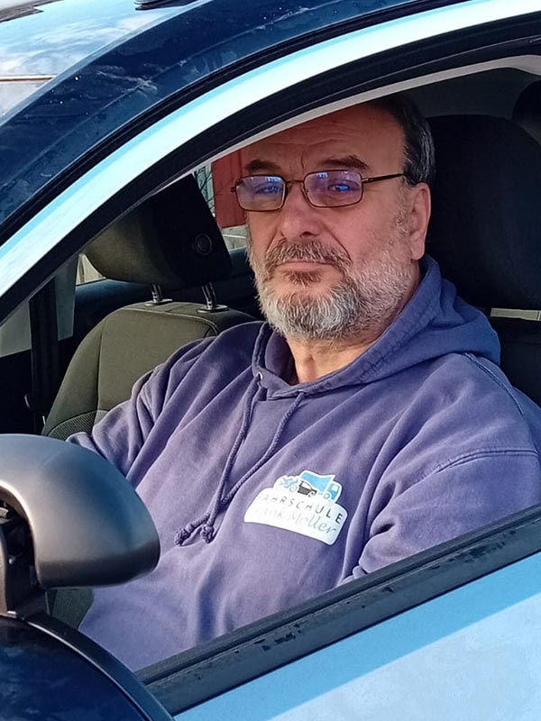 patrik schramke - fahrlehrer